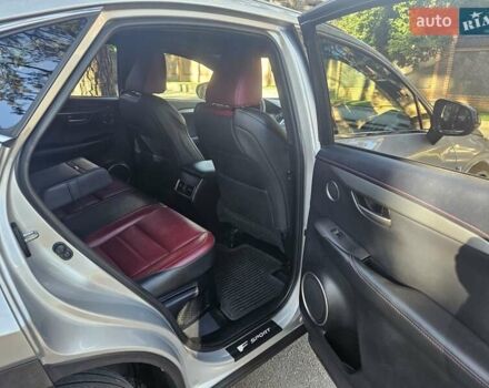 Сірий Лексус НХ, об'ємом двигуна 2 л та пробігом 175 тис. км за 18600 $, фото 1 на Automoto.ua