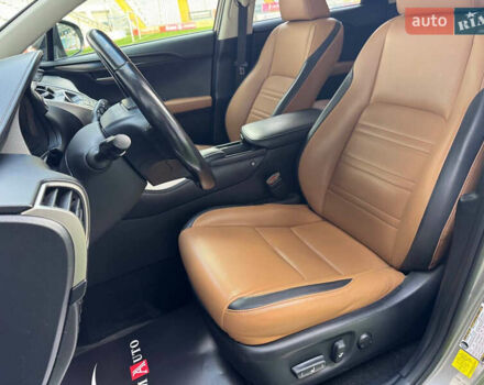 Серый Лексус НХ, объемом двигателя 2 л и пробегом 141 тыс. км за 20900 $, фото 11 на Automoto.ua