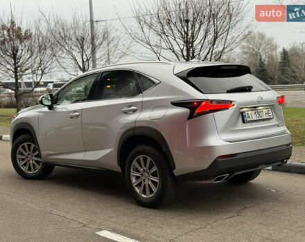 Серый Лексус НХ, объемом двигателя 2 л и пробегом 38 тыс. км за 19999 $, фото 5 на Automoto.ua