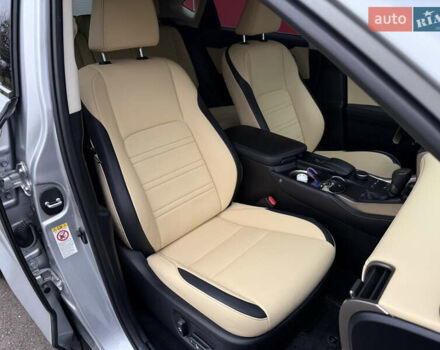 Серый Лексус НХ, объемом двигателя 2 л и пробегом 38 тыс. км за 19999 $, фото 18 на Automoto.ua