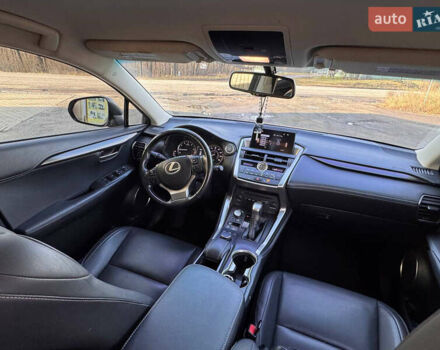 Серый Лексус НХ, объемом двигателя 2 л и пробегом 54 тыс. км за 22500 $, фото 12 на Automoto.ua