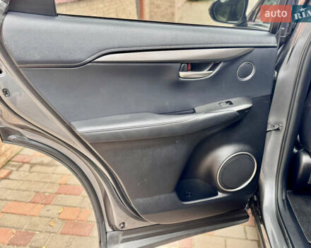 Сірий Лексус НХ, об'ємом двигуна 2 л та пробігом 55 тис. км за 20999 $, фото 74 на Automoto.ua