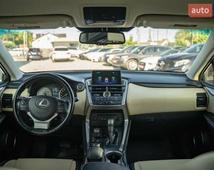 Сірий Лексус НХ, об'ємом двигуна 2 л та пробігом 137 тис. км за 25900 $, фото 27 на Automoto.ua