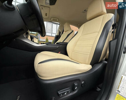 Серый Лексус НХ, объемом двигателя 2 л и пробегом 140 тыс. км за 23500 $, фото 35 на Automoto.ua