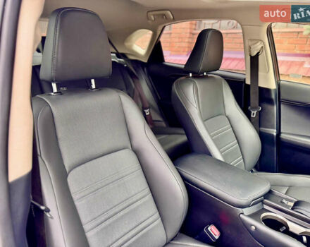 Сірий Лексус НХ, об'ємом двигуна 2 л та пробігом 55 тис. км за 20999 $, фото 70 на Automoto.ua