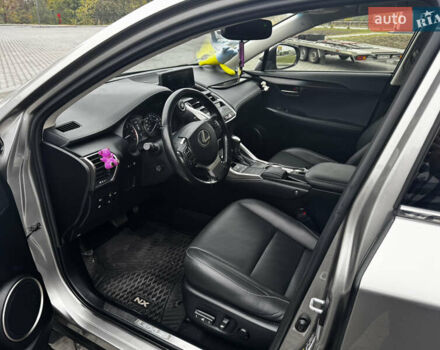Сірий Лексус НХ, об'ємом двигуна 2 л та пробігом 67 тис. км за 25700 $, фото 17 на Automoto.ua