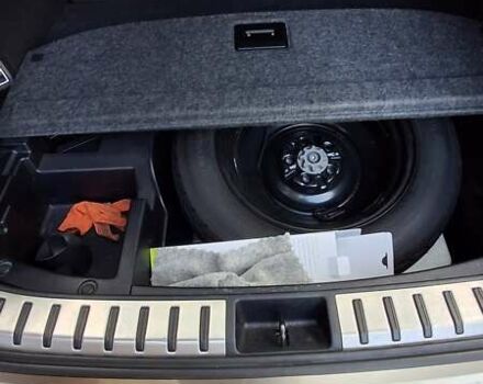 Сірий Лексус НХ, об'ємом двигуна 2 л та пробігом 140 тис. км за 23500 $, фото 5 на Automoto.ua