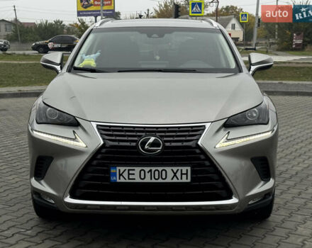 Сірий Лексус НХ, об'ємом двигуна 2 л та пробігом 67 тис. км за 25700 $, фото 2 на Automoto.ua