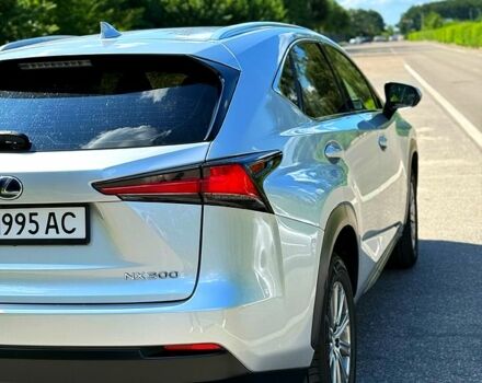 Серый Лексус НХ, объемом двигателя 2 л и пробегом 104 тыс. км за 30000 $, фото 6 на Automoto.ua