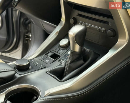 Серый Лексус НХ, объемом двигателя 2 л и пробегом 140 тыс. км за 23500 $, фото 43 на Automoto.ua