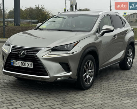 Сірий Лексус НХ, об'ємом двигуна 2 л та пробігом 67 тис. км за 25700 $, фото 1 на Automoto.ua