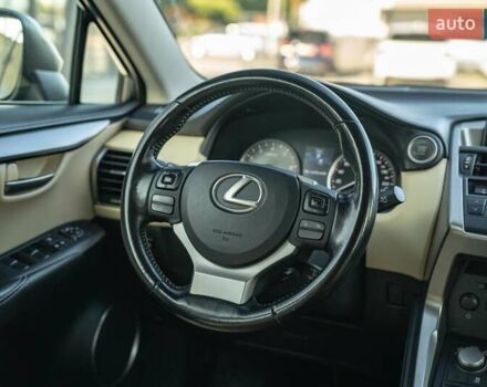 Сірий Лексус НХ, об'ємом двигуна 2 л та пробігом 137 тис. км за 25900 $, фото 28 на Automoto.ua