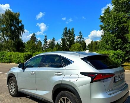 Серый Лексус НХ, объемом двигателя 2 л и пробегом 104 тыс. км за 30000 $, фото 8 на Automoto.ua