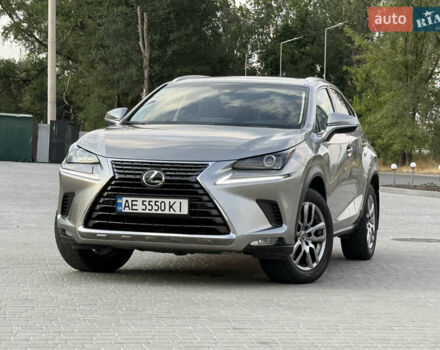 Сірий Лексус НХ, об'ємом двигуна 2 л та пробігом 64 тис. км за 23999 $, фото 27 на Automoto.ua