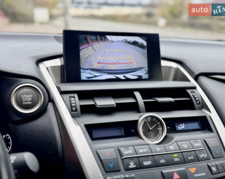 Сірий Лексус НХ, об'ємом двигуна 2 л та пробігом 56 тис. км за 20999 $, фото 64 на Automoto.ua