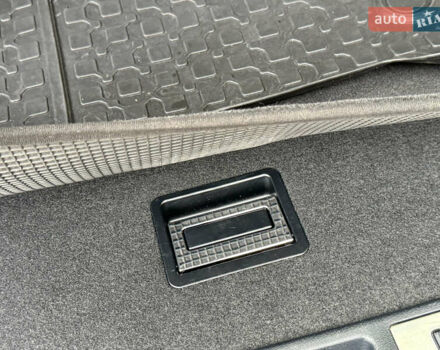 Серый Лексус НХ, объемом двигателя 2 л и пробегом 140 тыс. км за 23500 $, фото 34 на Automoto.ua