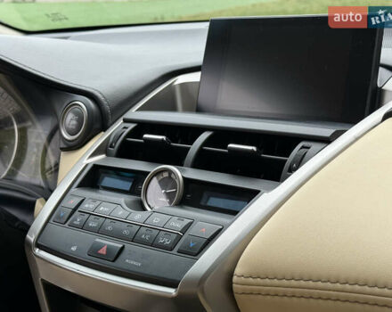 Серый Лексус НХ, объемом двигателя 2 л и пробегом 140 тыс. км за 23500 $, фото 44 на Automoto.ua