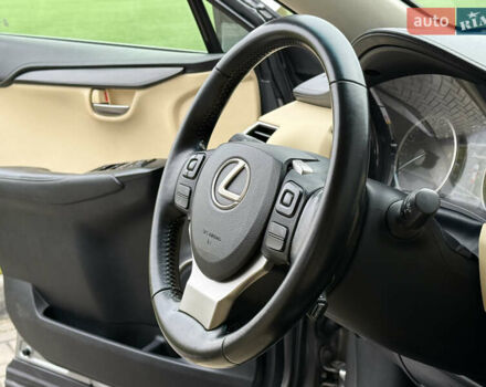 Серый Лексус НХ, объемом двигателя 2 л и пробегом 140 тыс. км за 23500 $, фото 42 на Automoto.ua