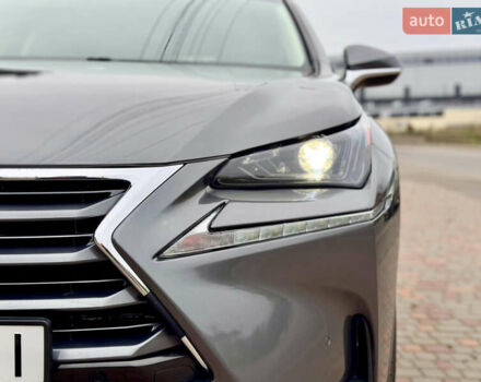 Сірий Лексус НХ, об'ємом двигуна 2 л та пробігом 56 тис. км за 20999 $, фото 17 на Automoto.ua