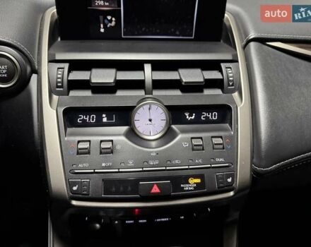 Сірий Лексус НХ, об'ємом двигуна 1.99 л та пробігом 35 тис. км за 35555 $, фото 40 на Automoto.ua