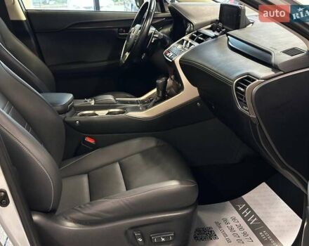 Сірий Лексус НХ, об'ємом двигуна 2.49 л та пробігом 100 тис. км за 32900 $, фото 36 на Automoto.ua