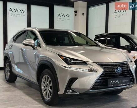 Сірий Лексус НХ, об'ємом двигуна 2.49 л та пробігом 100 тис. км за 32900 $, фото 6 на Automoto.ua