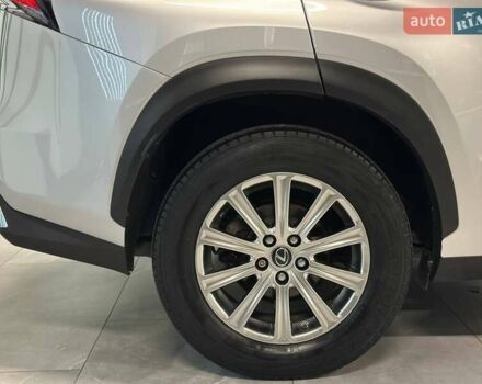 Сірий Лексус НХ, об'ємом двигуна 2.49 л та пробігом 100 тис. км за 32900 $, фото 5 на Automoto.ua