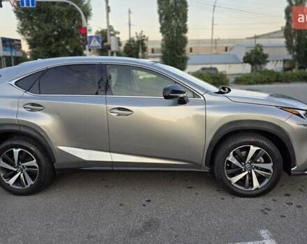 Серый Лексус НХ, объемом двигателя 2 л и пробегом 51 тыс. км за 28500 $, фото 6 на Automoto.ua