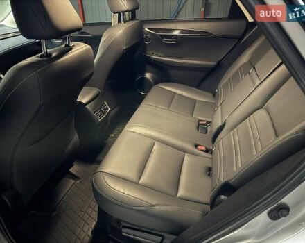 Сірий Лексус НХ, об'ємом двигуна 1.99 л та пробігом 35 тис. км за 35555 $, фото 27 на Automoto.ua