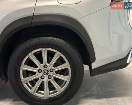 Серый Лексус НХ, объемом двигателя 2.49 л и пробегом 100 тыс. км за 29900 $, фото 4 на Automoto.ua