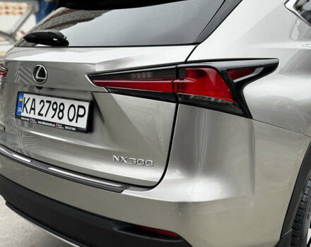 Лексус НХ 2018 у Києві на Automoto.ua Сірий Лексус НХ, об'ємом двигуна 2 л та пробігом 82 тис. км за 36000 $, фото 9 на Automoto.ua