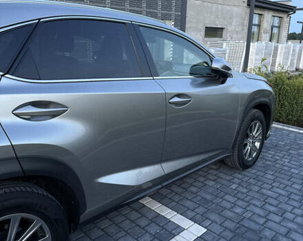 Серый Лексус НХ, объемом двигателя 2 л и пробегом 59 тыс. км за 30000 $, фото 5 на Automoto.ua