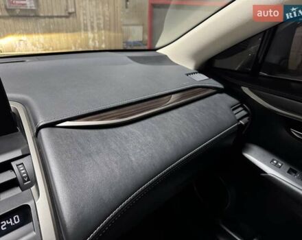 Сірий Лексус НХ, об'ємом двигуна 1.99 л та пробігом 35 тис. км за 35555 $, фото 42 на Automoto.ua