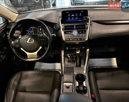 Серый Лексус НХ, объемом двигателя 2.49 л и пробегом 100 тыс. км за 29900 $, фото 33 на Automoto.ua