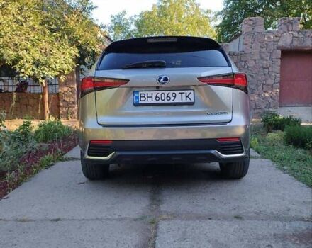 Серый Лексус НХ, объемом двигателя 2.49 л и пробегом 106 тыс. км за 29800 $, фото 4 на Automoto.ua