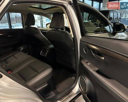 Серый Лексус НХ, объемом двигателя 2.49 л и пробегом 100 тыс. км за 29900 $, фото 32 на Automoto.ua