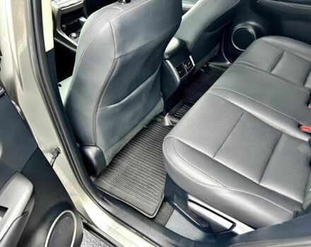Сірий Лексус НХ, об'ємом двигуна 2 л та пробігом 80 тис. км за 18000 $, фото 12 на Automoto.ua