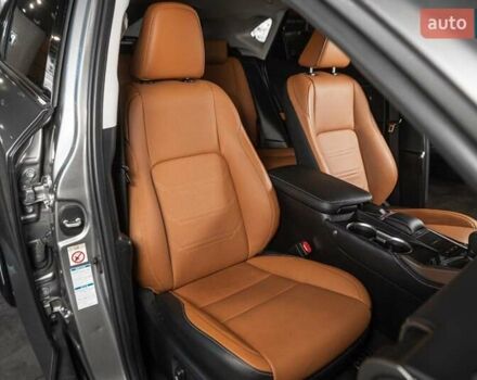 Сірий Лексус НХ, об'ємом двигуна 2.49 л та пробігом 69 тис. км за 37500 $, фото 10 на Automoto.ua