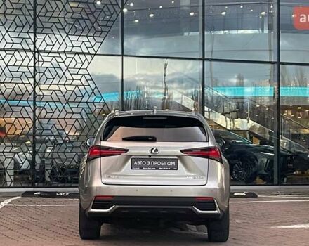 Сірий Лексус НХ, об'ємом двигуна 2.49 л та пробігом 90 тис. км за 34651 $, фото 3 на Automoto.ua