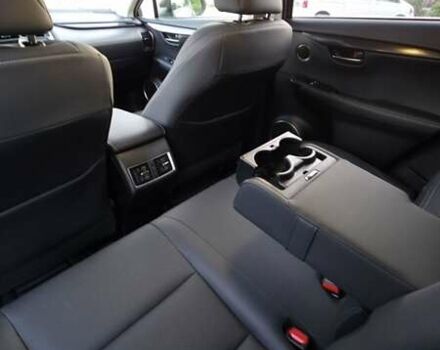 Серый Лексус НХ, объемом двигателя 2 л и пробегом 51 тыс. км за 28500 $, фото 28 на Automoto.ua