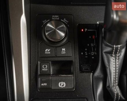 Сірий Лексус НХ, об'ємом двигуна 2.49 л та пробігом 69 тис. км за 37500 $, фото 27 на Automoto.ua