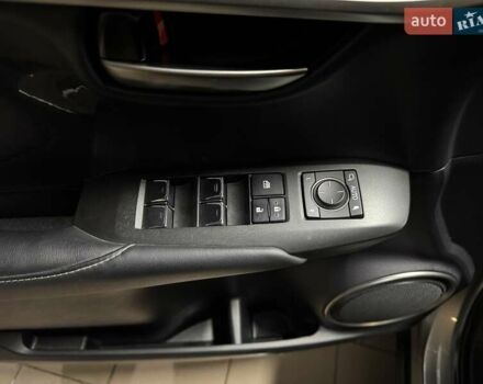 Сірий Лексус НХ, об'ємом двигуна 1.99 л та пробігом 35 тис. км за 35555 $, фото 35 на Automoto.ua