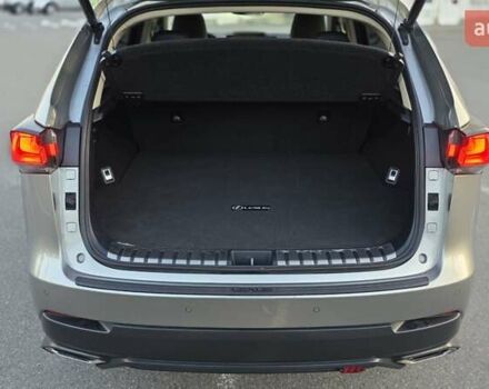 Серый Лексус НХ, объемом двигателя 2 л и пробегом 51 тыс. км за 28500 $, фото 12 на Automoto.ua