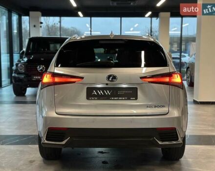 Серый Лексус НХ, объемом двигателя 2.49 л и пробегом 100 тыс. км за 29900 $, фото 39 на Automoto.ua