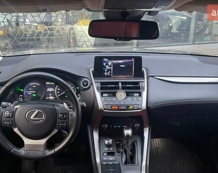 Сірий Лексус НХ, об'ємом двигуна 2.49 л та пробігом 90 тис. км за 34651 $, фото 7 на Automoto.ua
