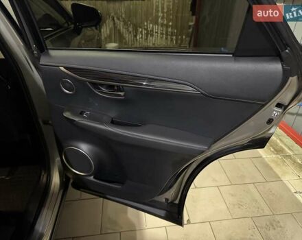 Сірий Лексус НХ, об'ємом двигуна 1.99 л та пробігом 35 тис. км за 35555 $, фото 32 на Automoto.ua