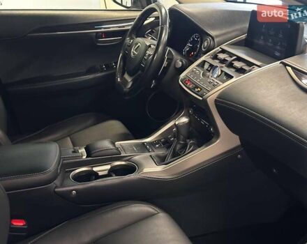 Серый Лексус НХ, объемом двигателя 1.99 л и пробегом 195 тыс. км за 27900 $, фото 31 на Automoto.ua