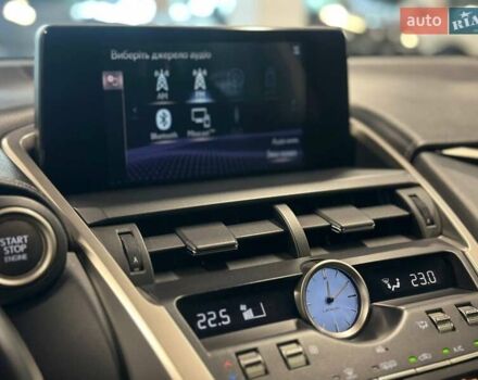 Серый Лексус НХ, объемом двигателя 1.99 л и пробегом 195 тыс. км за 27900 $, фото 20 на Automoto.ua