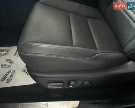 Сірий Лексус НХ, об'ємом двигуна 2 л та пробігом 26 тис. км за 29990 $, фото 9 на Automoto.ua