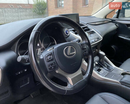 Лексус НХ 2019 в Житомире на Automoto.ua Серый Лексус НХ, объемом двигателя 2.49 л и пробегом 43 тыс. км за 32800 $, фото 21 на Automoto.ua